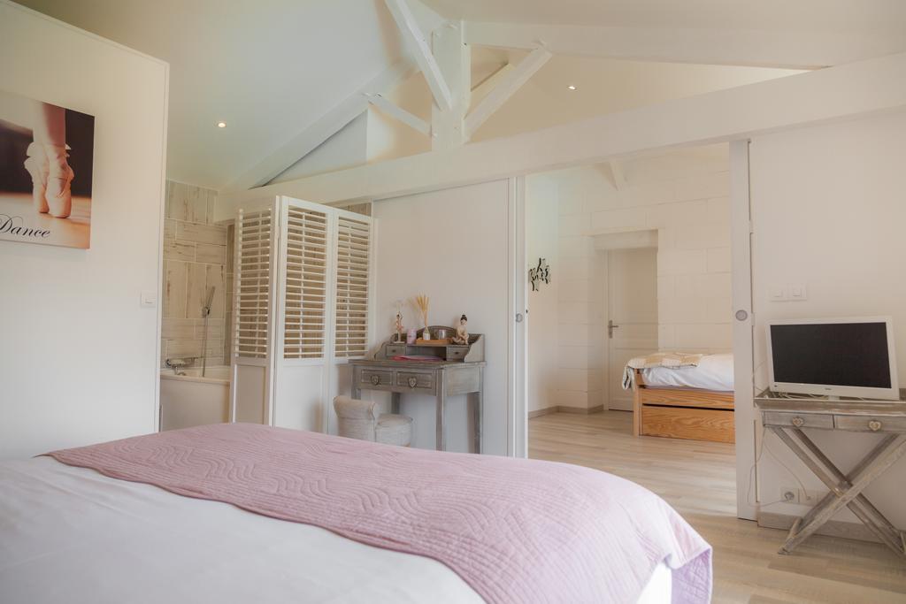 Le Soleil Et Les Etoiles Bed & Breakfast Saint-Sauveur-d'Aunis Dış mekan fotoğraf