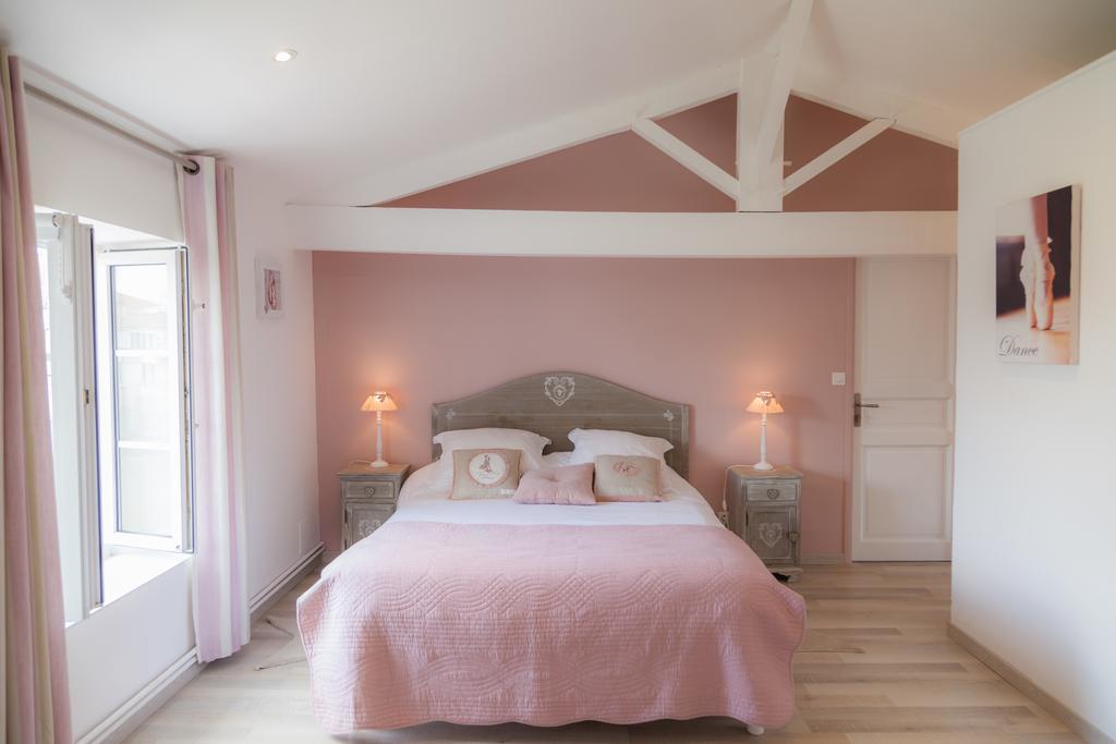 Le Soleil Et Les Etoiles Bed & Breakfast Saint-Sauveur-d'Aunis Dış mekan fotoğraf